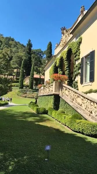 Treppe und Garten der Villa del Balbianello